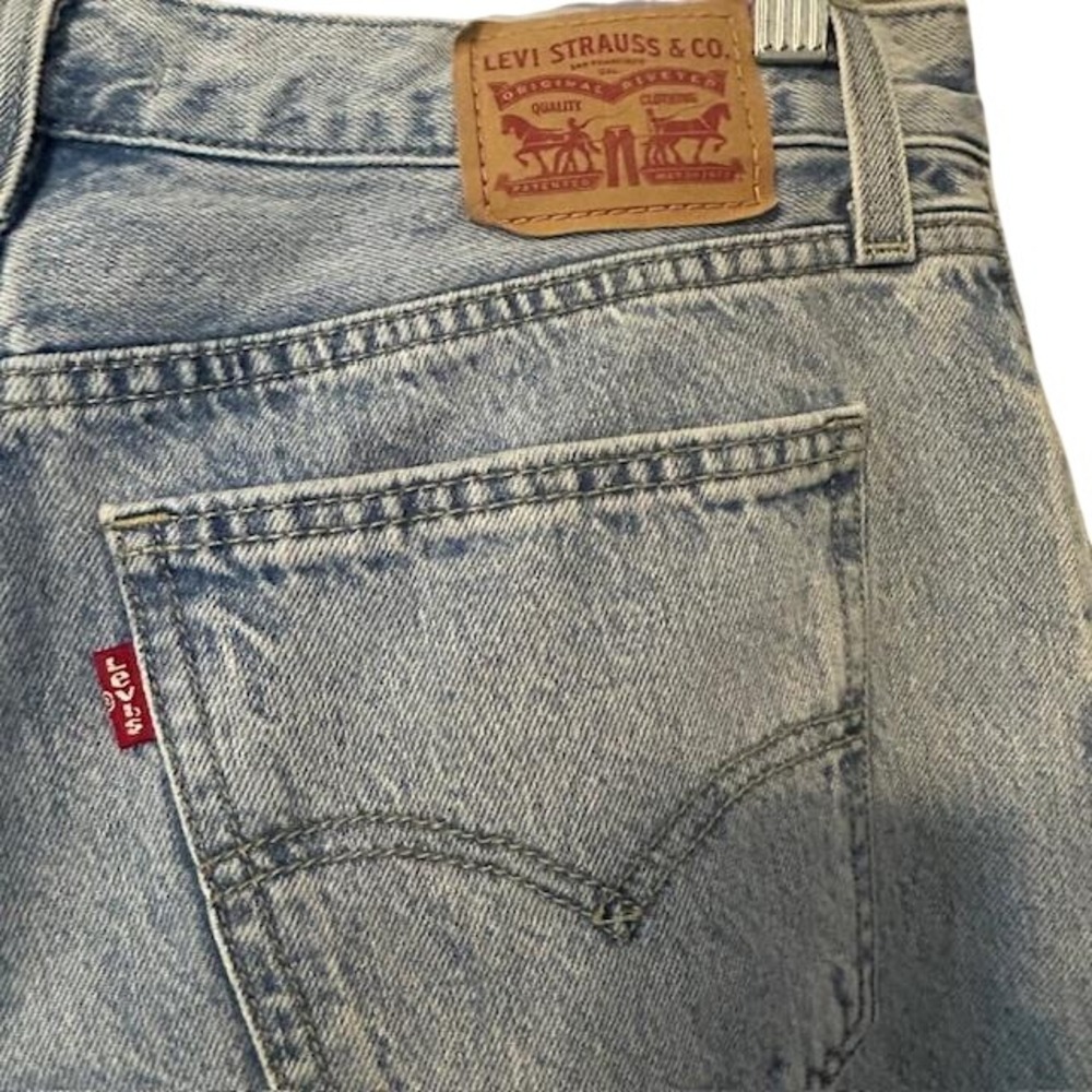 Levis Low Pro Straight Jeans Light Wash Denim Size 28 Womens 30x30 - Picture 3 of 11